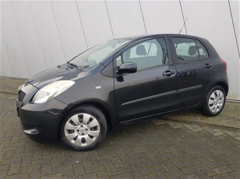 Toyota Yaris - 1.3 VVTi Sol 5-deurs I AIRCO I BETROUWBAAR I - 1