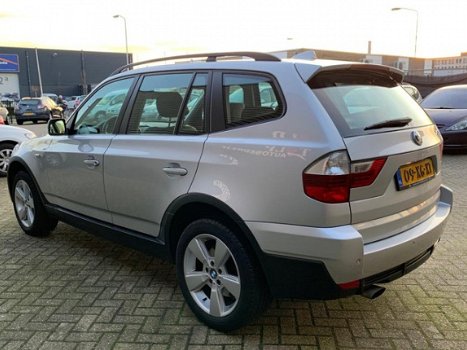 BMW X3 - 2.0i Executive - 1