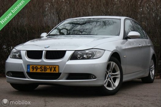 BMW 3-serie - 318 Executive 2005 trekhaak/parkeersensor/cruise - 1