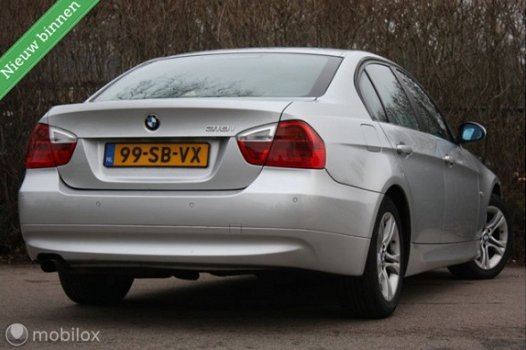 BMW 3-serie - 318 Executive 2005 trekhaak/parkeersensor/cruise - 1