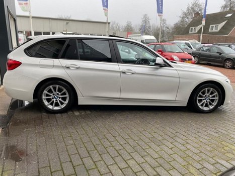 BMW 3-serie Touring - 320d EDE Luxury |HEAD-UP|KEYLESS GO|NAV| - 1