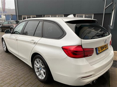 BMW 3-serie Touring - 320d EDE Luxury |HEAD-UP|KEYLESS GO|NAV| - 1