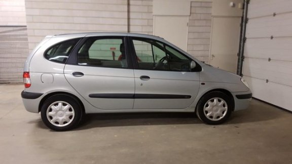 Renault Scénic - 1.6-16V RT NAP 1e eigenaar trekhaak APK - 1