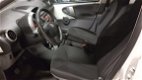 Toyota Aygo - 1.0-12V Cool NAP 2e eigenaar APK 5 deurs Airco - 1 - Thumbnail