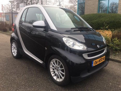 Smart Fortwo coupé - 1.0 mhd Pure PANORAMADAK/AIRCO/LMV/ELEK.RAMEN/ECO/NIEUW APK/RADIO CD-SPELER/ENZ - 1