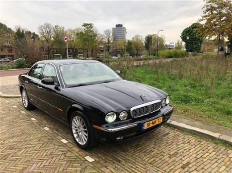 Jaguar XJ - 4.2 V8 Executive 100% Dealer Onderhouden - 1