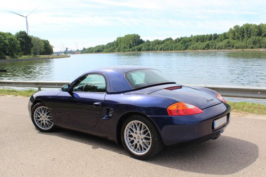 Porsche Boxster 2.7i - 2