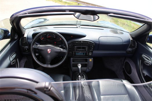 Porsche Boxster 2.7i - 6