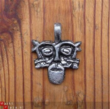 Tinnen hanger ODIN viking amulet - 1