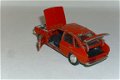 1:43 Schuco Volkswagen Passat oranjerood, mist stuur en rechter achterlicht - 6 - Thumbnail