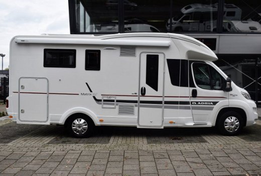 Adria MATRIX PLUS 600SC QUEENSBED+HEFBED EURO6 6000KM CAMPER - 3