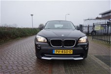 BMW X1 - SDRIVE 1.8D 143PK EXECUTIVE PERF.STAAT NAVI STOELVERWARMING CLIMA BLUETOOTH 17INCH PARKEER