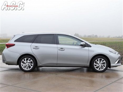 Toyota Auris - 1.8 Hybrid AUTOMAAT Xenon Trekhaak Navi Leer - 1