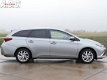 Toyota Auris - 1.8 Hybrid AUTOMAAT Xenon Trekhaak Navi Leer - 1 - Thumbnail