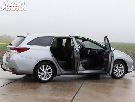 Toyota Auris - 1.8 Hybrid AUTOMAAT Xenon Trekhaak Navi Leer - 1