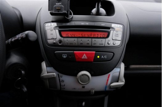 Peugeot 107 - 1.0-12V XS Airco - 1