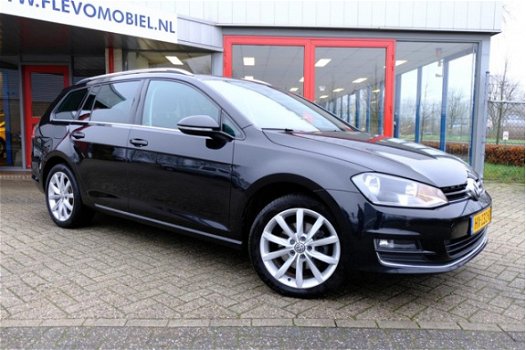 Volkswagen Golf Variant - 1.6 TDI Business Edition Connected R Navi/A-cam/Half leder/LMV/Ergo.voorst - 1