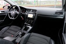 Volkswagen Golf Variant - 1.6 TDI Business Edition Connected R Navi/A-cam/Half leder/LMV/Ergo.voorst