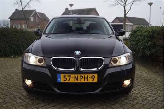 BMW 3-serie - 318i Business Line Xenon Navi Clima Cruise PDC LMV NL Auto - 1