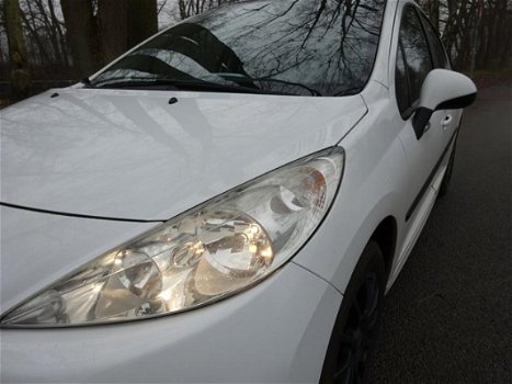 Peugeot 207 - XR 1.4 5 deurs - 1