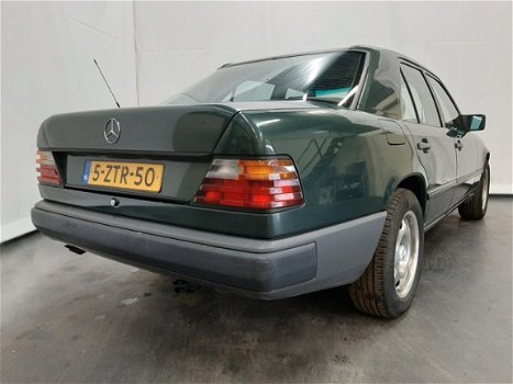 Mercedes-Benz 200-serie - 260 E (W124) - 1