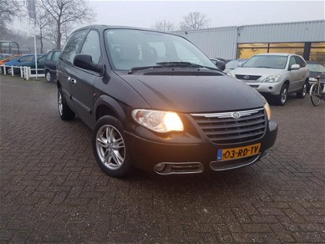 Chrysler Voyager - 2.4i SE Luxe 6 prs airco - 1