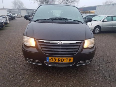 Chrysler Voyager - 2.4i SE Luxe 6 prs airco - 1