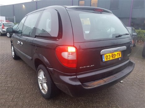 Chrysler Voyager - 2.4i SE Luxe 6 prs airco - 1