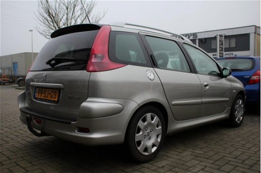 Peugeot 206 SW - 1.4-16V Air-line 3 | Climate control | Elektrische ramen | Trekhaak | NAP | APK | - 1