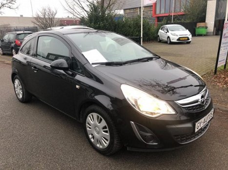 Opel Corsa - 1.4-16V Color Edition - 1