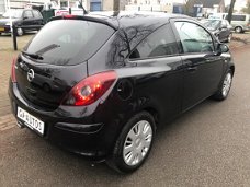 Opel Corsa - 1.4-16V Color Edition