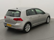 Volkswagen Golf - 1.0 TSI | Comfortline | Navigatie | Parkeer hulp | Navigatie