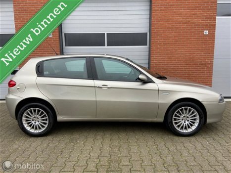 Alfa Romeo 147 - 1.6 T.Spark Impression - 1