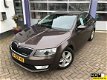 Skoda Octavia - 1.6 TDI Greenl. Bns * AIRCO * NAVIGATIE - 1 - Thumbnail