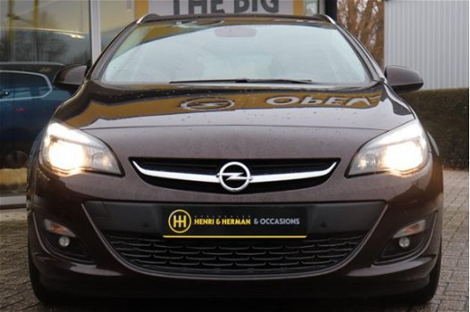 Opel Astra - 120pk Turbo Business + (1ste eig./Climate/NAV./P.Glass/LMV) - 1