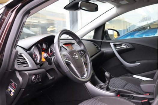 Opel Astra - 120pk Turbo Business + (1ste eig./Climate/NAV./P.Glass/LMV) - 1