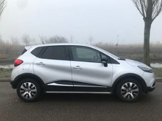 Renault Captur - TCe 90pk Limited Sidebars, Navig., Airco, Cruise, Lichtm. velg