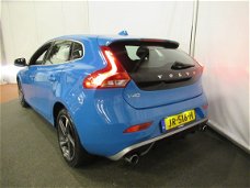 Volvo V40 - 1.6 T2 R-Design