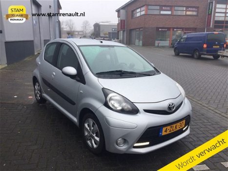 Toyota Aygo - 1.0 12v VVT-i Xpress Navig., Airco, 14'' Lichtm. velg - 1