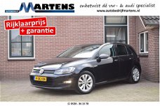 Volkswagen Golf - 1.6 TDI 110pk H6 Highline BlueMotion Xenon Ecc Pdc Navigatie 5drs