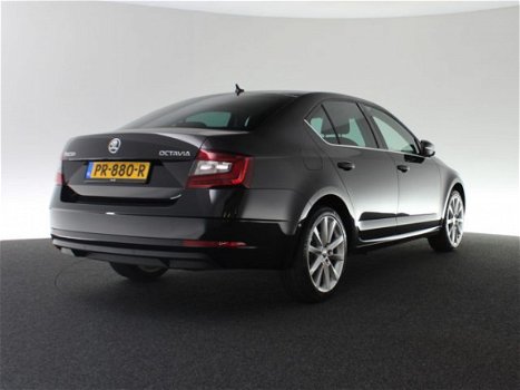 Skoda Octavia - 1.0 TSI 115 PK Greentech Style Business | Navigatie | Climate Control | Stoelverwarm - 1