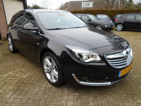 Opel Insignia Sports Tourer - 2.0 CDTI EcoFLEX Business+ Xenon Trekhaak - 1