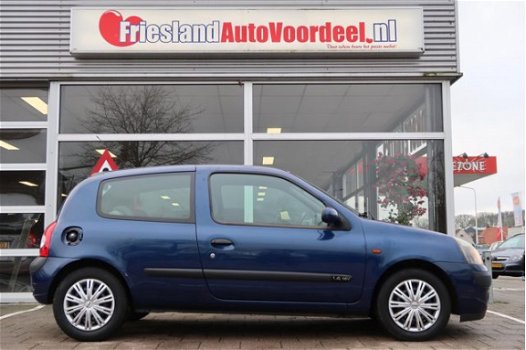 Renault Clio - 1.4-16V Expression Automaat / 175.977 km / 2001 - 1