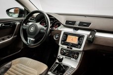 Volkswagen Passat Variant - 1.8 TSi Highline | Navi | Clima | Alcantara | Trekhaak | 17'' LMV | Stoe