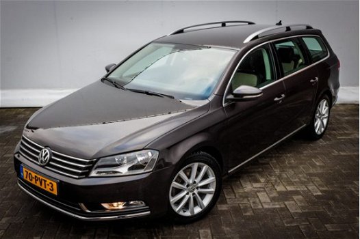 Volkswagen Passat Variant - 1.8 TSi Highline | Navi | Clima | Alcantara | Trekhaak | 17'' LMV | Stoe - 1