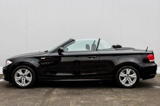 BMW 1-serie Cabrio - 118i Automaat High Executive | Xenon | Sportstoelen | Half Leder | PDC | 16'' L - 1