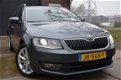 Skoda Octavia Combi - 1.6 TDI Greentech Style Business Xenon/Pdc/Ecc/Navi/Stoelverwarming/Panoramada - 1 - Thumbnail