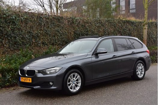 BMW 3-serie Touring - 2.0D | LEDER | NAVI | PANO - 1