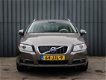 Volvo V70 - 2.5T Summum, Leer, Navi, 100 % Dealer Onderhoud, Full-Option's, Trekhaak, NL-Auto - 1 - Thumbnail