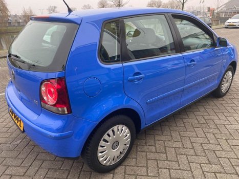 Volkswagen Polo - 1.2-12V Trendline - 1